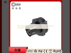 IP67 Panel montado Conector a prueba de agua Pin femenino roscado Soldado 3 4 Enchufe central