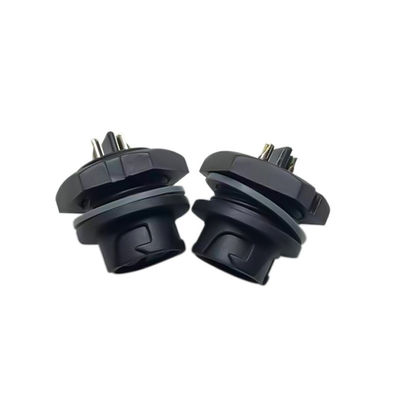 500V Iluminación LED Conector circular impermeable M16 Panel trasero Conector de enchufe masculino