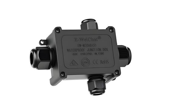 Caja de conexiones estanca de tipo pasante, 1 entrada 3 salidas, con prensaestopas para conexiones de datos eléctricos